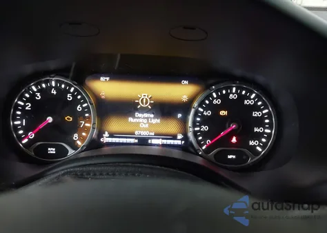 2017 Jeep Renegade Trailhawk 4X4 from USA, damaged, VIN ZACCJBCB5HPF60296